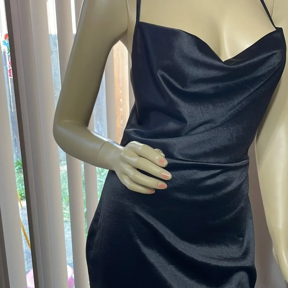 Junior XL Women Medium Sexy Little Black Mini Dress Backless - Picture 2 of 3